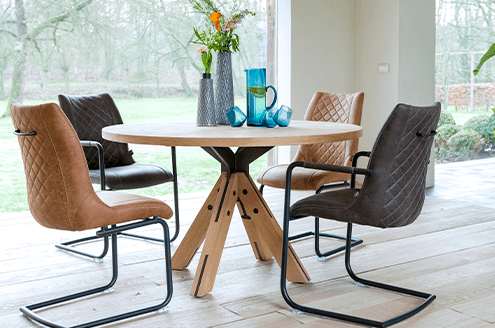 Eiken tafel