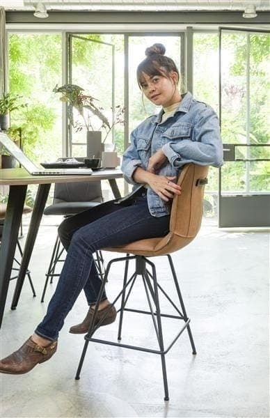 Mac barstoel - off black frame - Rocky + greep Catania zwart XOOON Lowik Wonen & Slapen