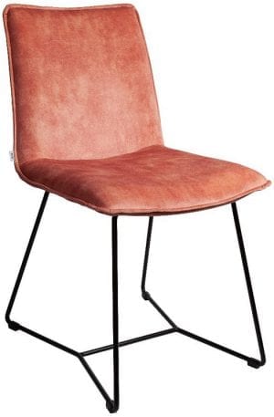 Liz stoel van Just Design, uitgevoerd in de fluweelachtige stof Adore 166 Blossom