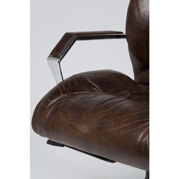 Kare Design Bureaustoel Cigar Lounge 75984 Een exclusieve lederen fauteuil met een hoge feel-good-factor - Of het nu gaat om een â€‹â€‹aangenaam ingerichte werkkamer of modieus georganiseerd in een modern kantoor, de Cigar Lounge-draaistoel is geschikt voor een groot aantal toepassingen. Het zal iedereen een goed gevoel geven. Een interessante mix van een bewoond oppervlak en down-to-earth stoffen! Voor een perfect zitcomfort kan de hoogte van deze fauteuil worden aangepast van 113 tot 119 cm. Zithoogte: 49-54 cm. Aluminium voet, lederen bekleding. Cigar Lounge is ook beschikbaar als een serie. Deze fauteuil is het beste bewijs dat het bedrijfs- of thuiskantoor een gezellige en comfortabele sfeer kan krijgen! - Lowik Meubelen