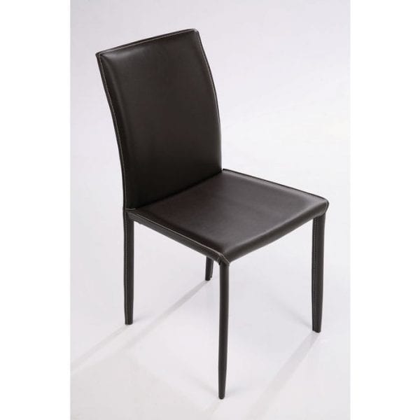 Kare Design Eetstoel Milano Black 74185 Lederen esthetiek in zwart - Deze stoel is voorzien van onopgesmukte, strakke lijnen. In zijn ingetogen ontwerp is het tijdloos mooi, nodigt het gasten uit op de tafel met de belofte van een comfortabele stoel. Hoogwaardige afwerking met een zwart lederen hoes van boven naar beneden geeft de Milano-stoel een exclusieve uitstraling. De matzwarte look biedt een reeks stijlvolle combinaties en past zich harmonieus aan aan moderne meubelconcepten, terwijl het een eigentijdse touch toevoegt aan meer traditionele inrichtingsstijlen. - Lowik Meubelen