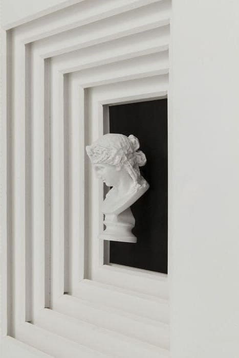 Deco Frame Ancient Art Nove 110x100cm 61981 voorkant: glas helder, frame: grenen massief hout gelakt, decoratie: papier, polyresin, voor wandmontage horizontaal en verticaal Kare Design