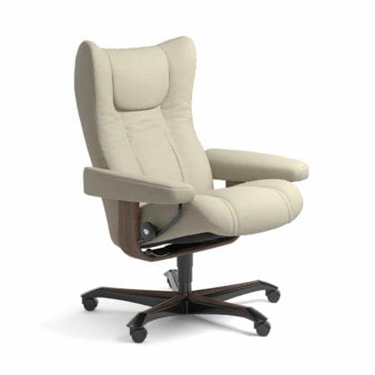 Stressless Wing relaxfauteuil - leder Paloma light grey - maatvoering M - Bureaustoel met wieltjes - Lowik Wonen & Slapen fauteuil collectie