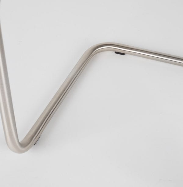 Eetkamerstoel Ridge Brushed Rib Cool Grey 32A modern design uit de Zuiver meubel collectie - 1100089