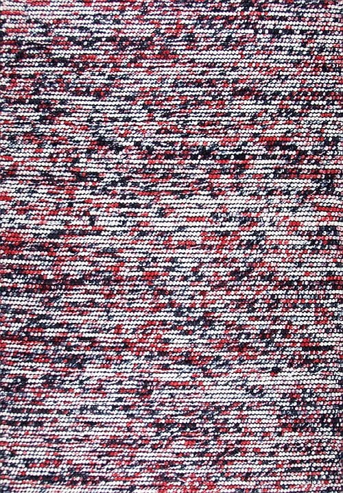 Vloerkleed Manila Rood/Zwart J-97676 - Handgeweven tapijt. Poolgarens 100% Nieuw Zeeland wol. Tapijt is voorzien van een verstevigende katoenen backing.