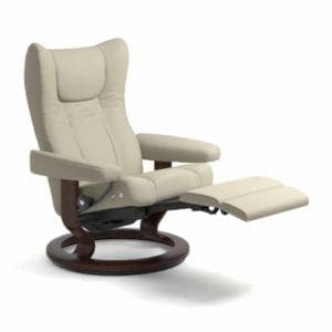 Stressless Wing relaxfauteuil - null Paloma light grey - maatvoering M - Classic onderstel, LegComfort voetenbank - Lowik Wonen & Slapen fauteuil collectie
