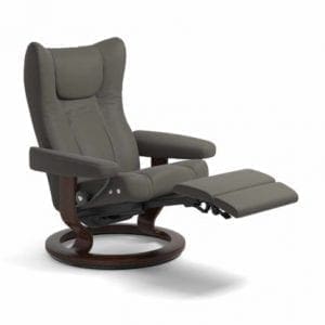 Stressless Wing relaxfauteuil - null Paloma metal grey - maatvoering M - Classic onderstel, LegComfort voetenbank - Lowik Wonen & Slapen fauteuil collectie