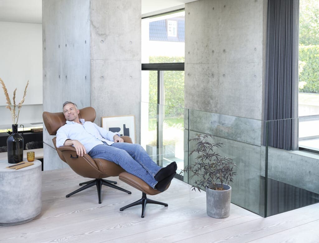 More fauteuil van Flexlux - Theca design - sfeer