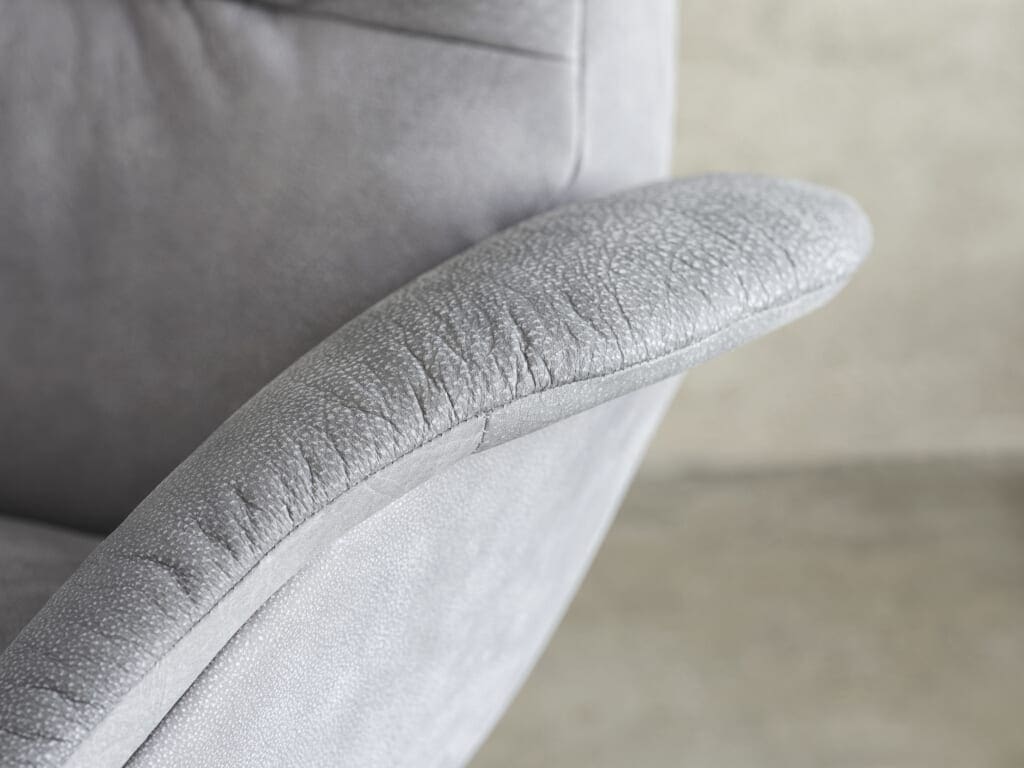 More fauteuil van Flexlux - Theca design - sfeer
