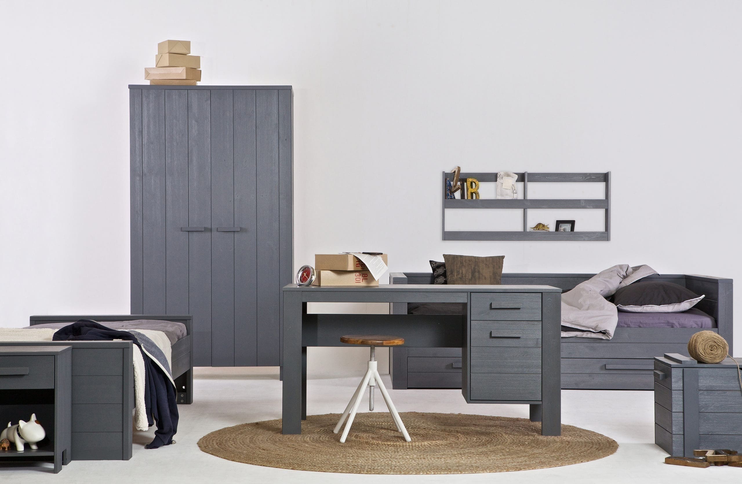 WOOOD Dennis Kast Grenen Steel Grey Geborsteld Steel grey Kast