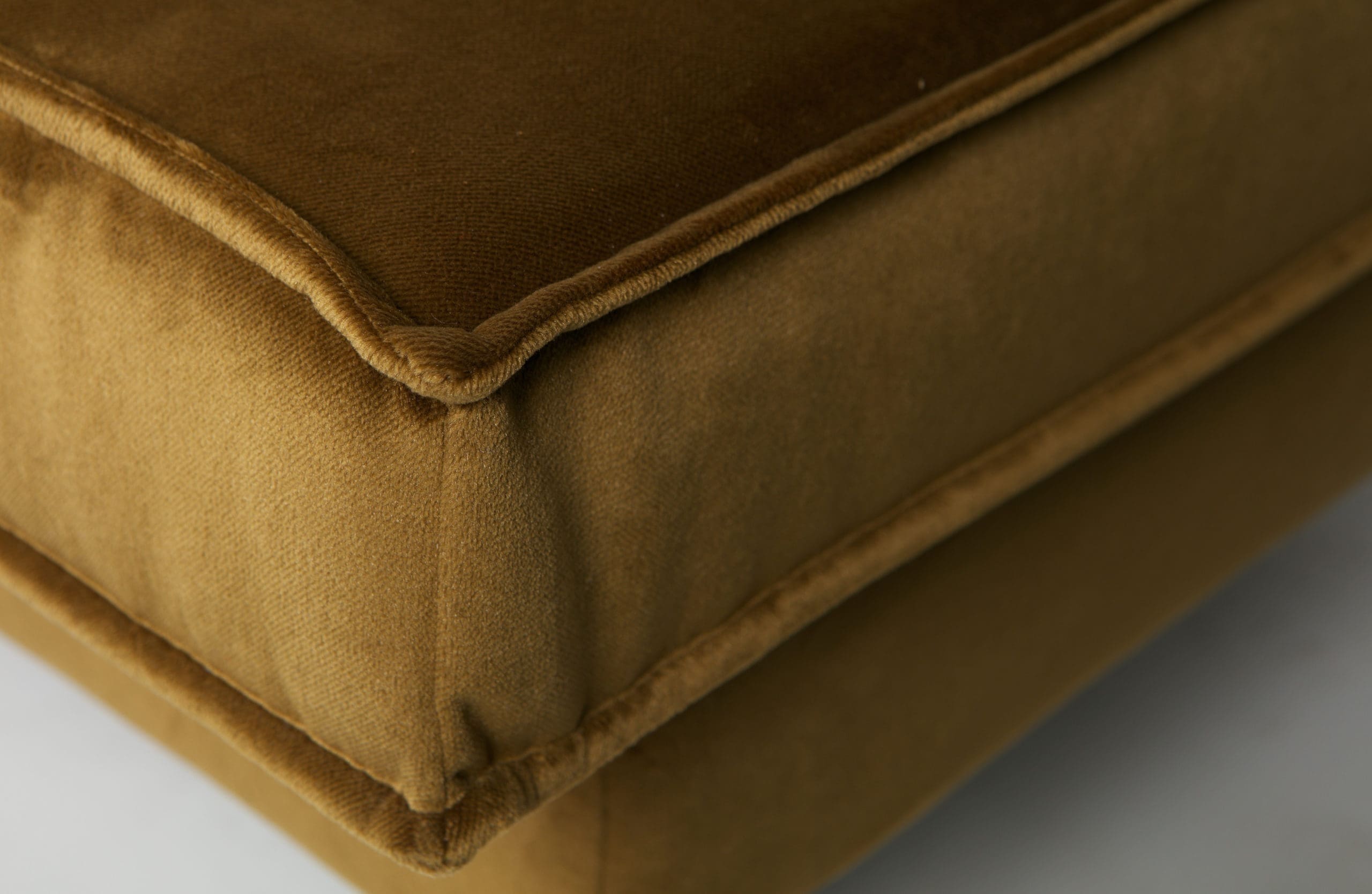 BePureHome Rodeo Daybed Left Velvet Honing Geel Honey yellow Bank