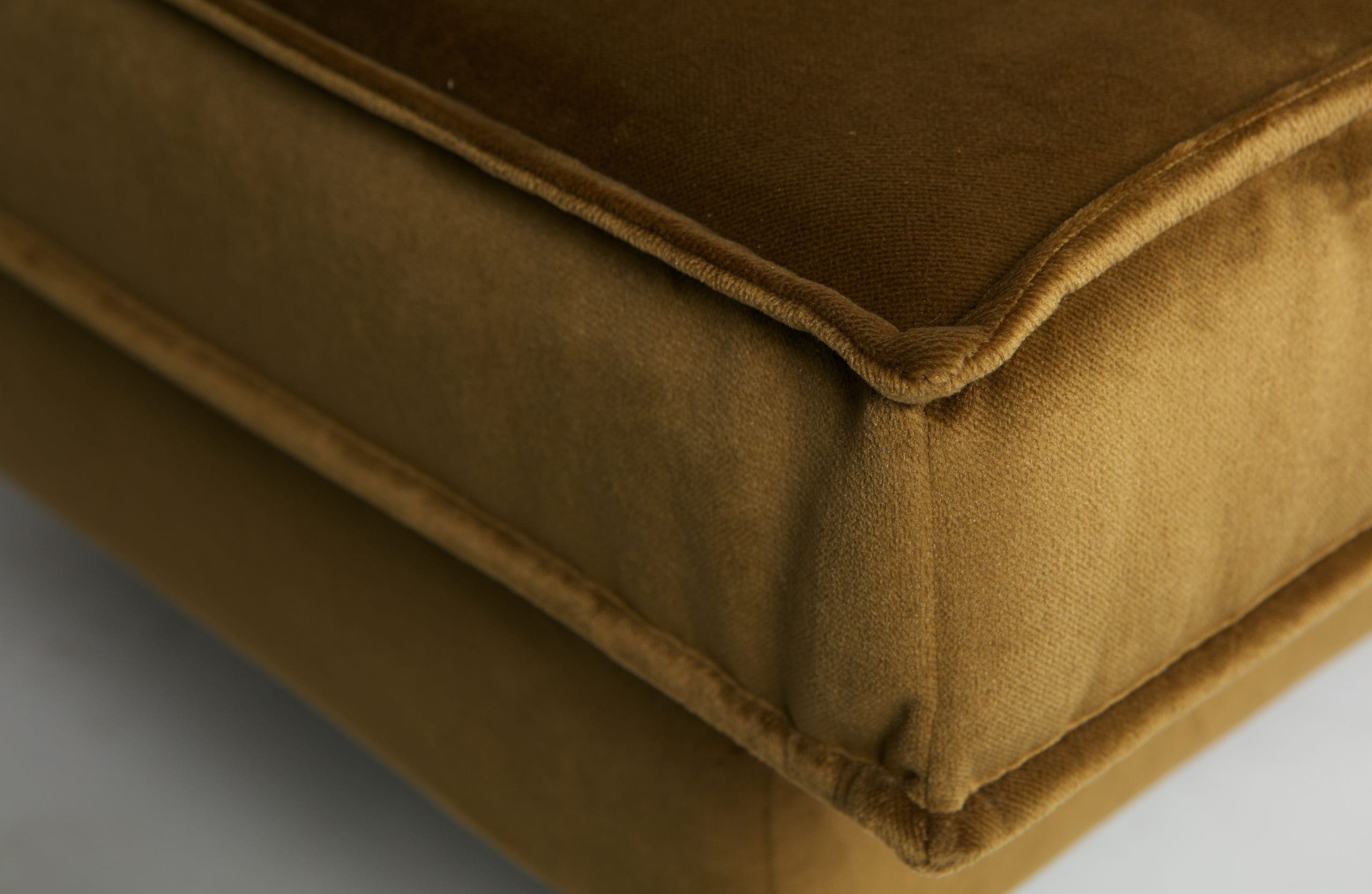 BePureHome Rodeo Daybed Right Velvet Honing Geel Honey yellow Bank