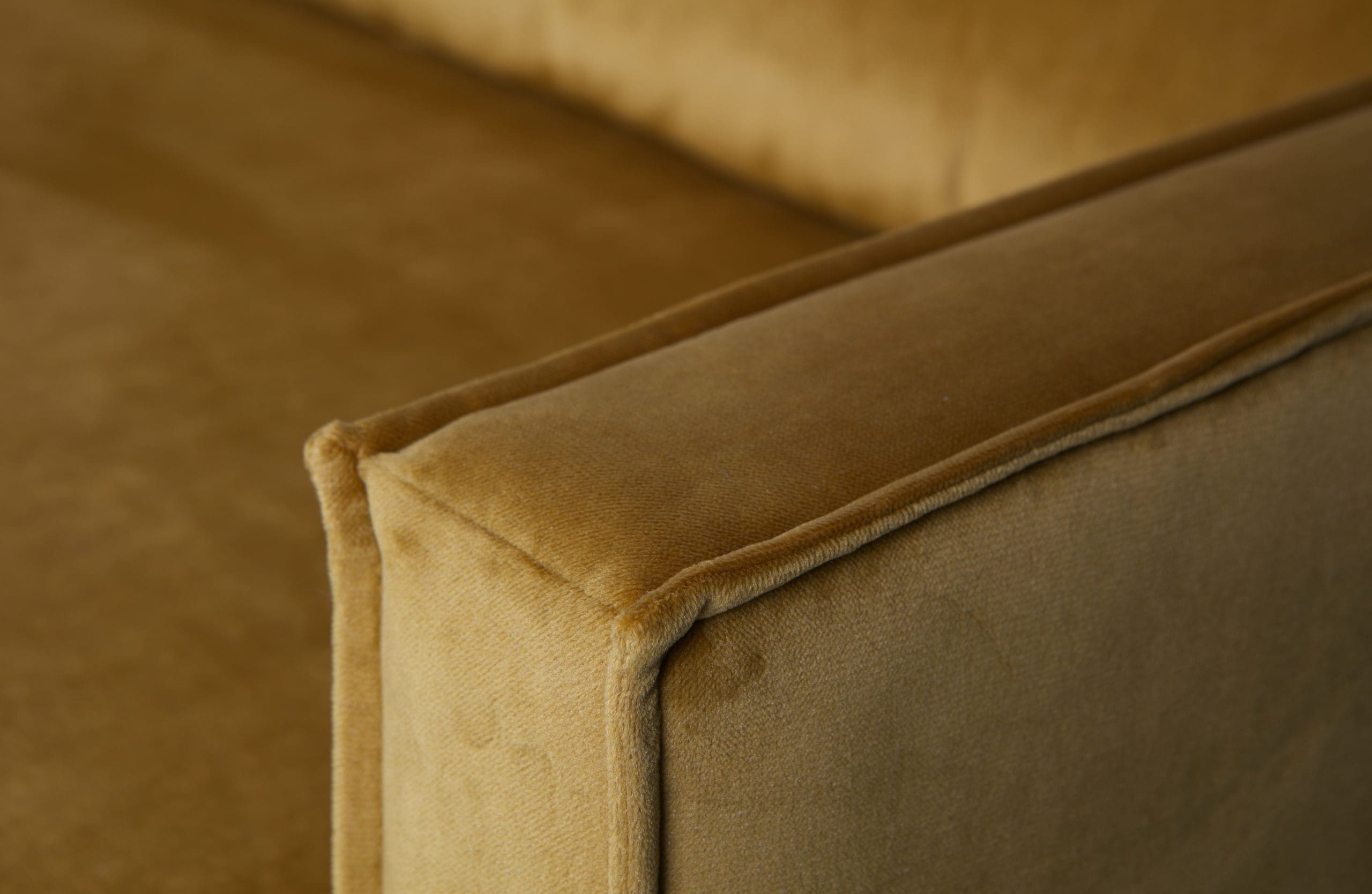 BePureHome Rodeo Daybed Right Velvet Oker Ochre Bank