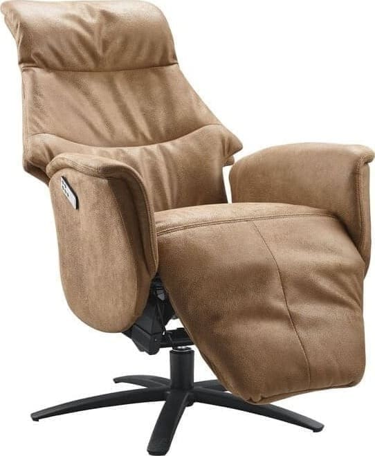 Relaxfauteuil Artizo elektrisch verstelbare rug/voetensteun (small) uit de collectie van Pronto Wonen. Trendy en eigentijdse fauteuils voor iedere woonstijl! Small uitvoering, uitgevoerd met rug A en arm 1 in microleder dakota 127-brandy met verstelbare rugleuning en voetensteun d.m.v. 2 motoren, verstelbare hoofdsteun en zwart metalen 5-teensvoet (voet D, model SBS). Afmeting: (hxbxd) zoals getoond 110x077x084 cm | Zithoogte 46 cm, zitdiepte 53 cm. Maximale belastbaarheid 120 kilo.