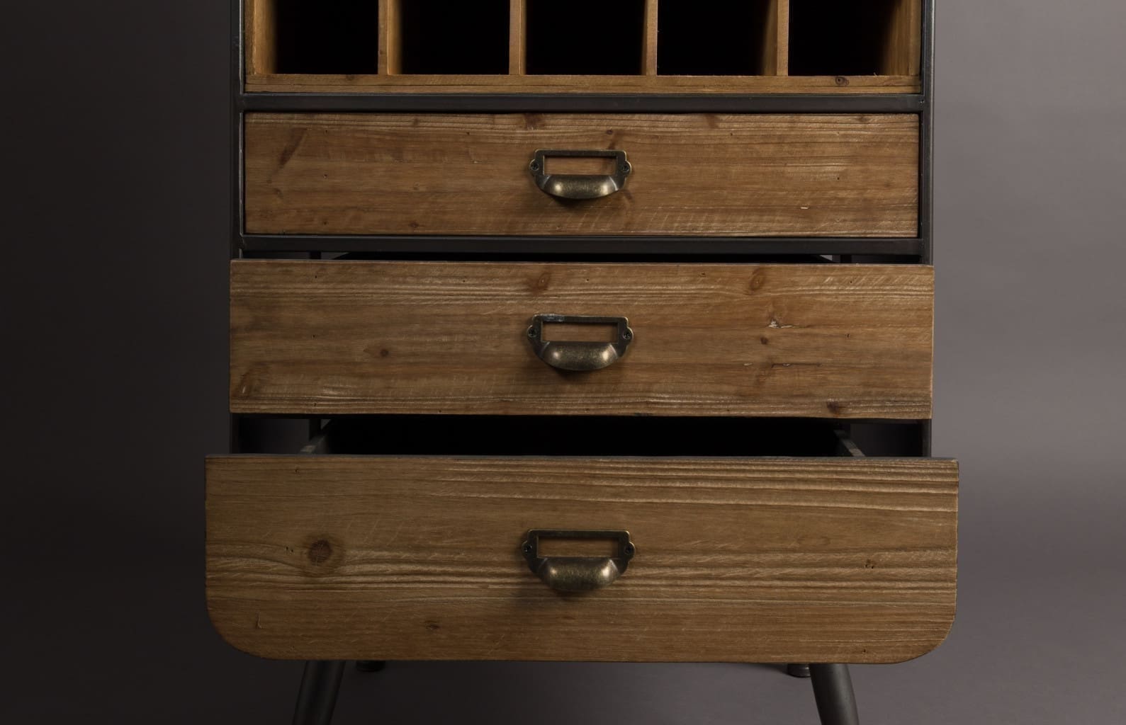 Kast Vino Dutchbone ZVR4100017