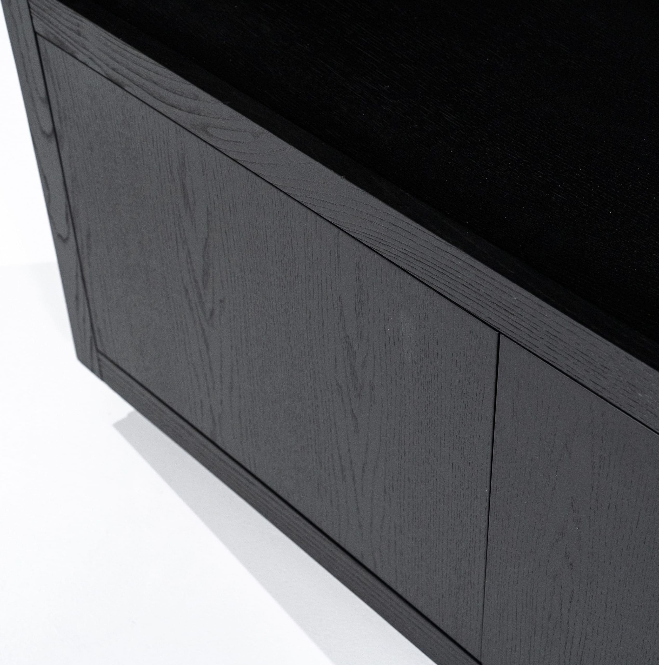 Kabinet Helsinki 120x220cm 4-drs. - Zwart Eleonora Kast 95724