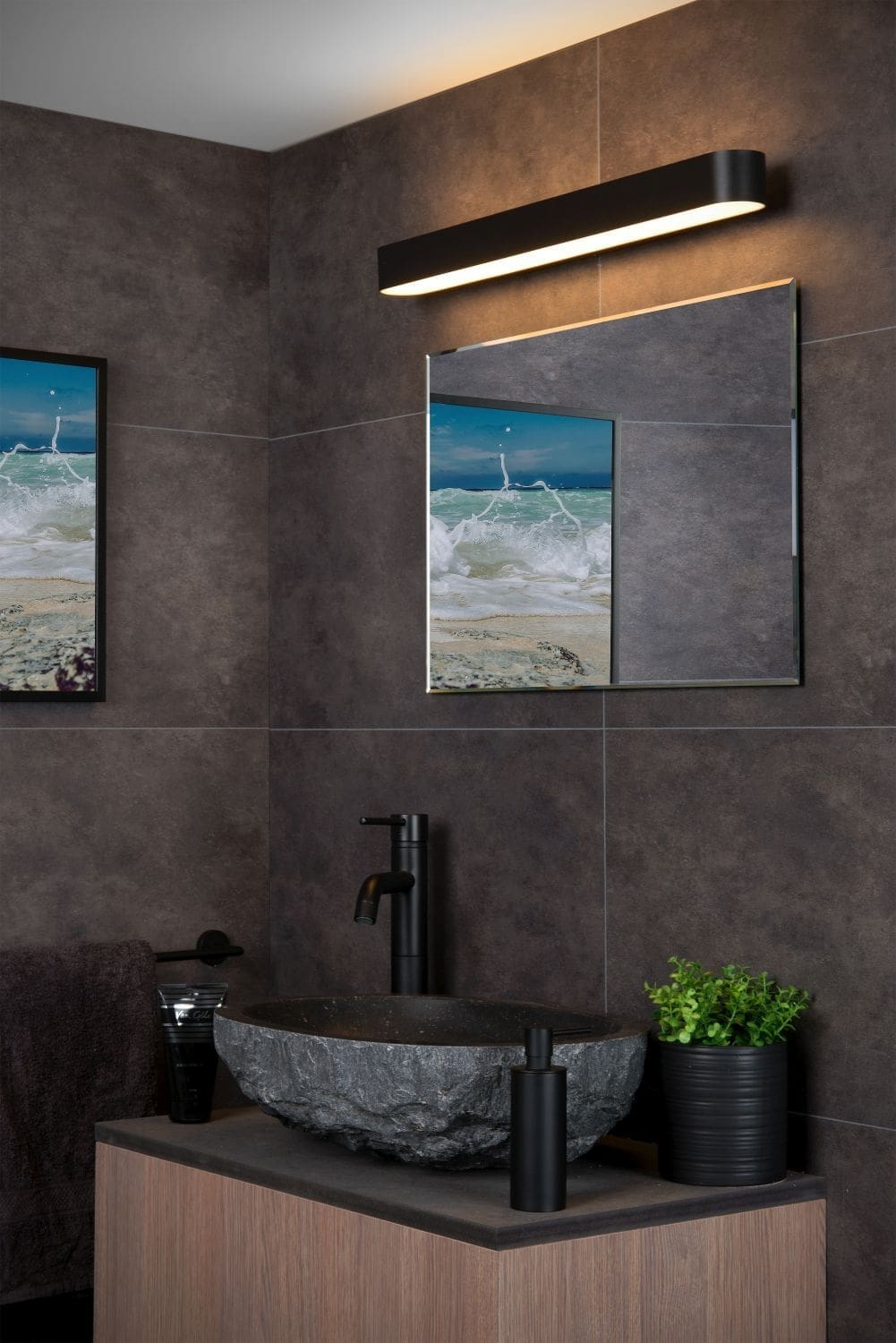 Madelon Wandlamp Badkamer Led 1x9w 2700k IP44 - Zwart Lucide Wandlamp 04209/12/30