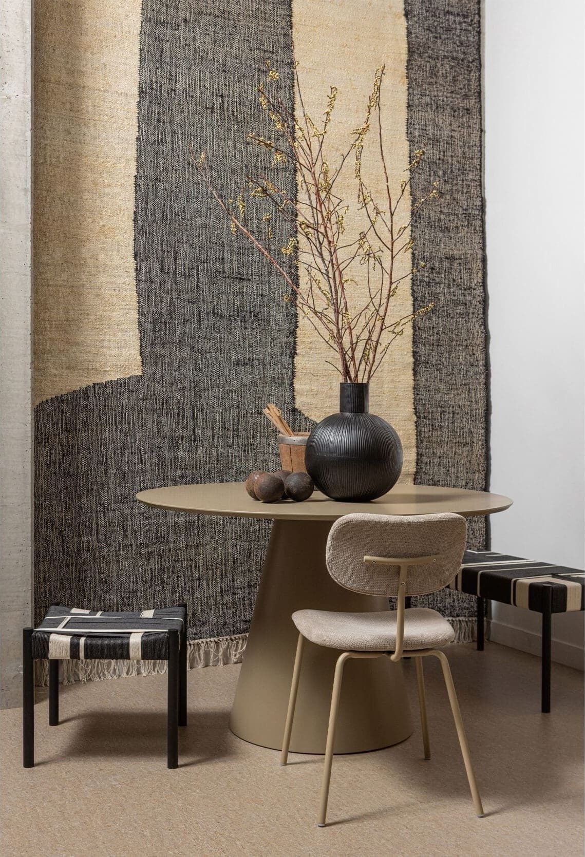 WOOOD Jorre Eettafel Mdf Militair Bruin Ø120cm Bruin