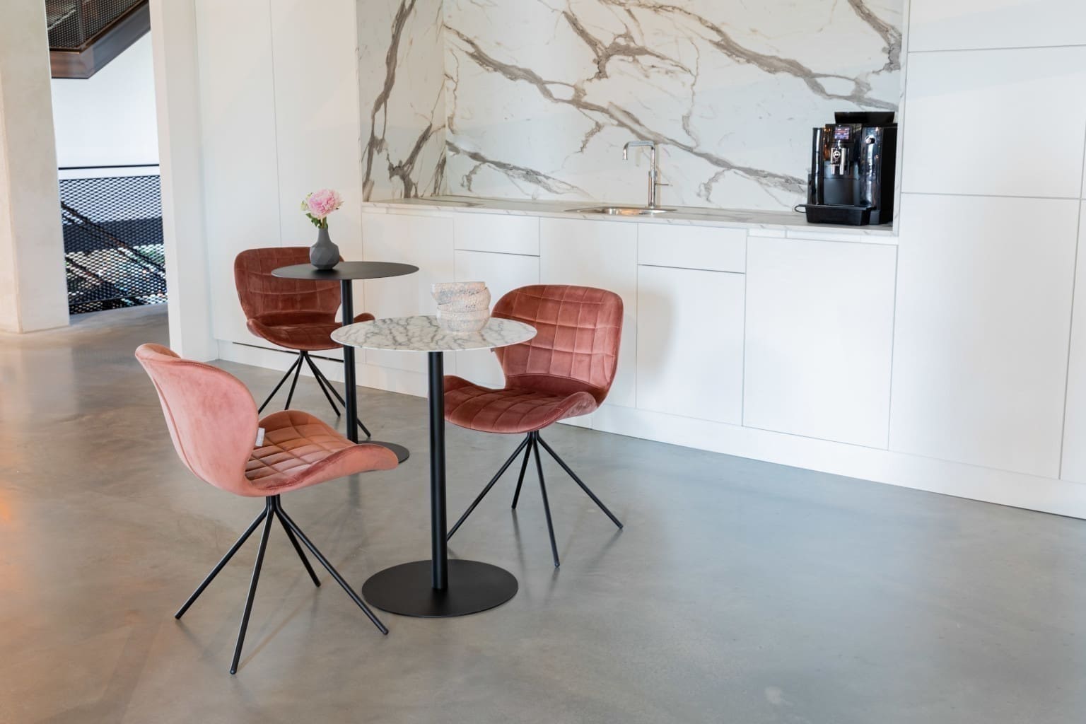 Bistro Tafel Snow Black Zuiver ZVR2100101