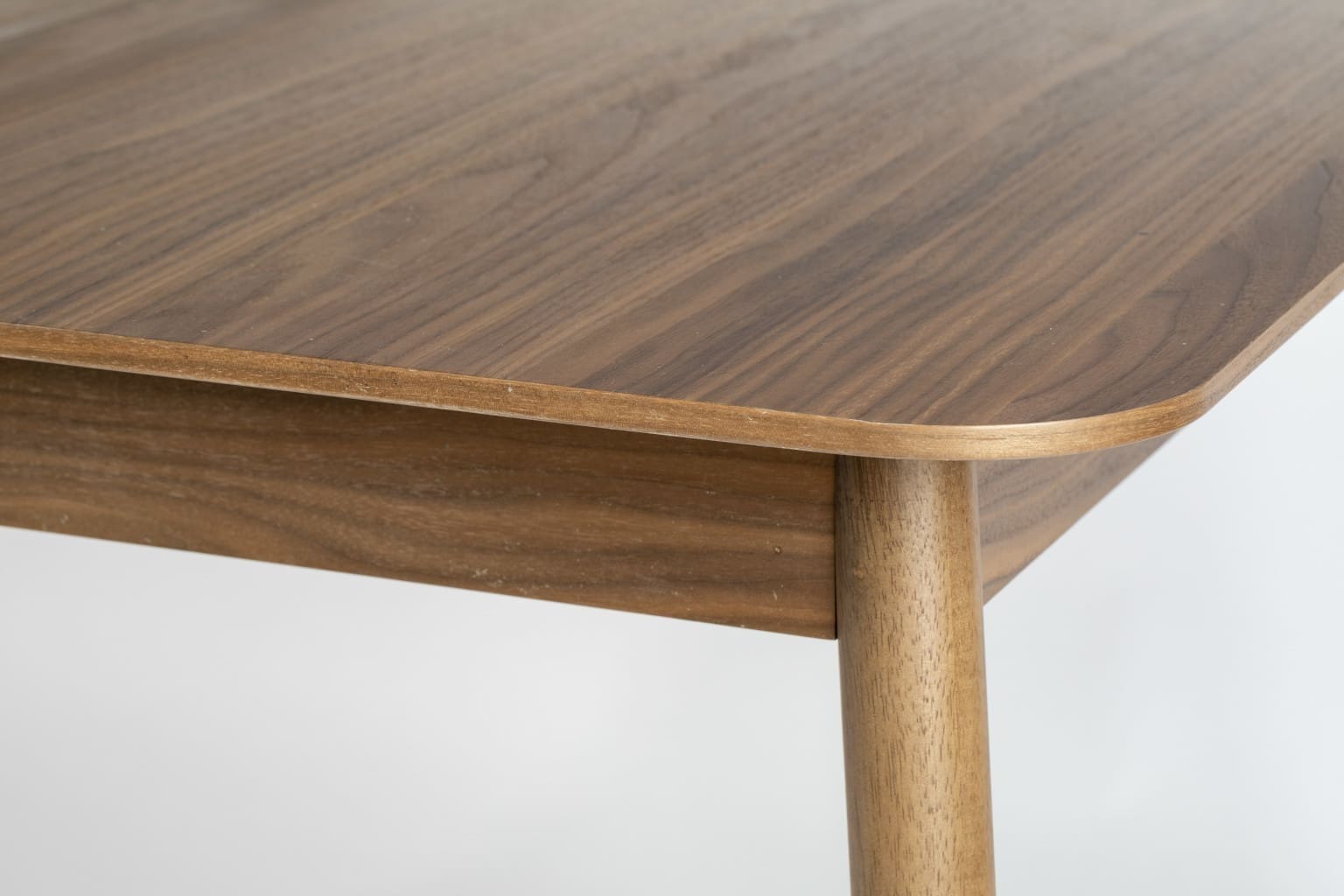 Tafel Glimps 120/162x80 Walnut Zuiver ZVR2100126