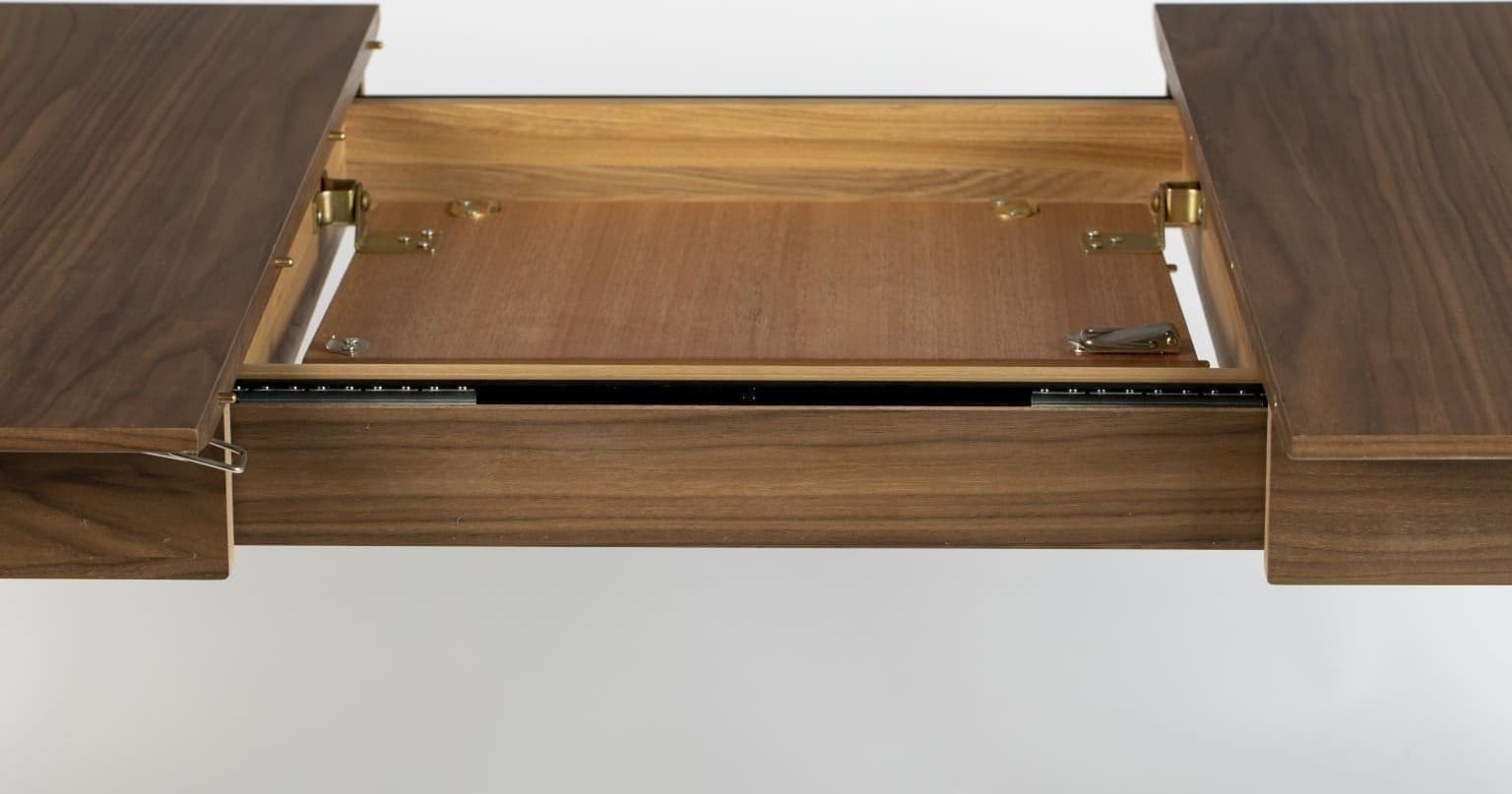 Tafel Glimps 180/240x90 Walnut Zuiver ZVR2100127