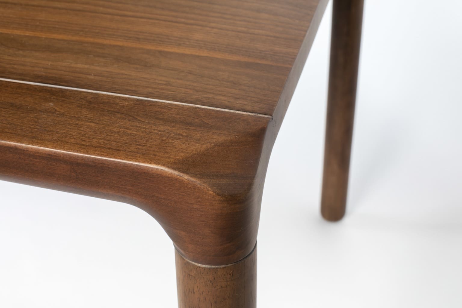 Tafel Storm 220x90 Walnut Zuiver ZVR2100120