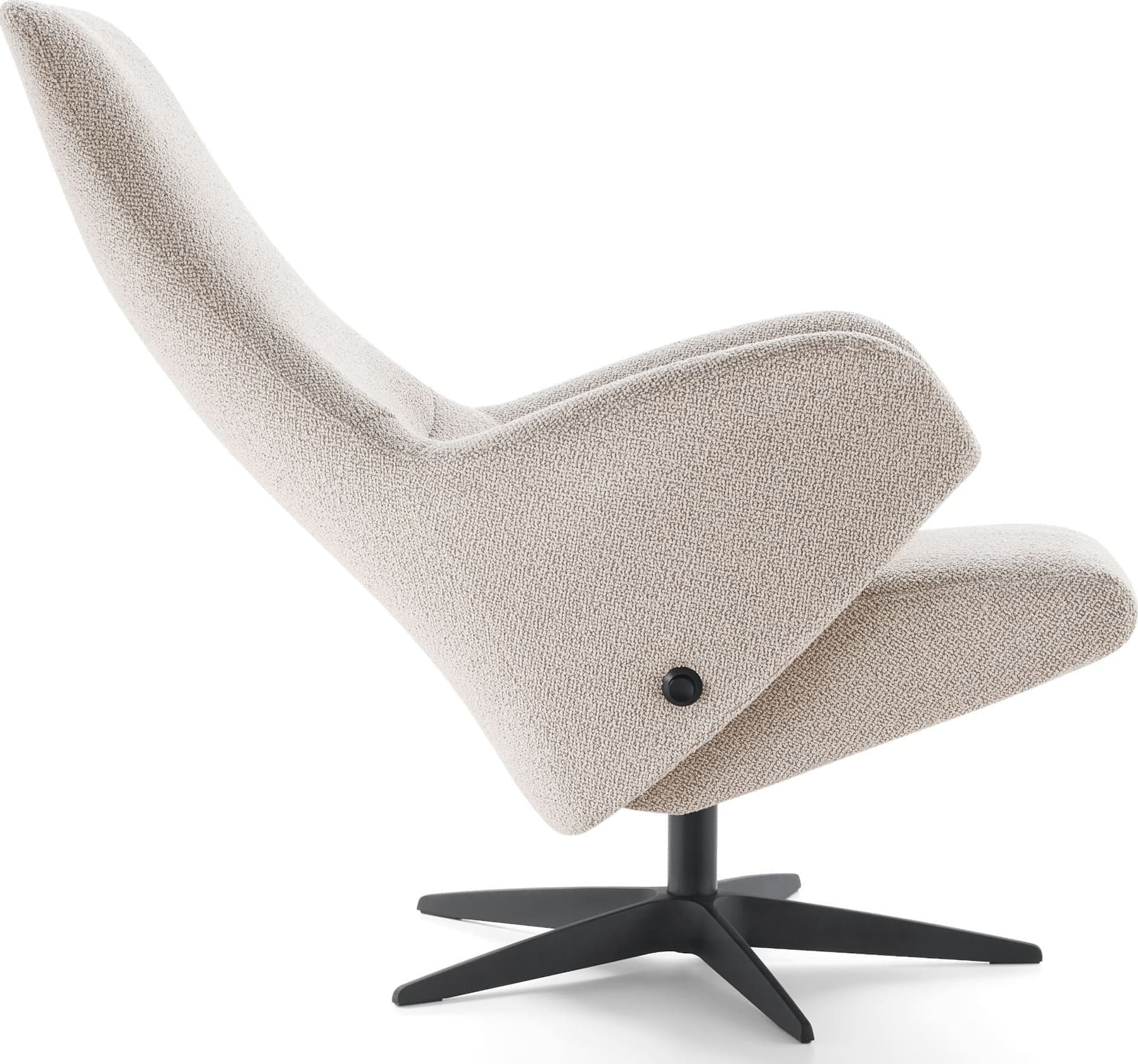 Mercerie fauteuil, exclusief design uit de relaxfauteuil collectie van Baenks. Uitgevoerd in maatvoering SMALL uitvoering Basic in stof Cosmo 01-nature, poot X60 zwart metaal met viltdop. Afmetingen: H109 x B072 x D082 cm. Verkrijgbaar in vele maatvoeringen en keuze uit vele stoffen en ledersoorten.