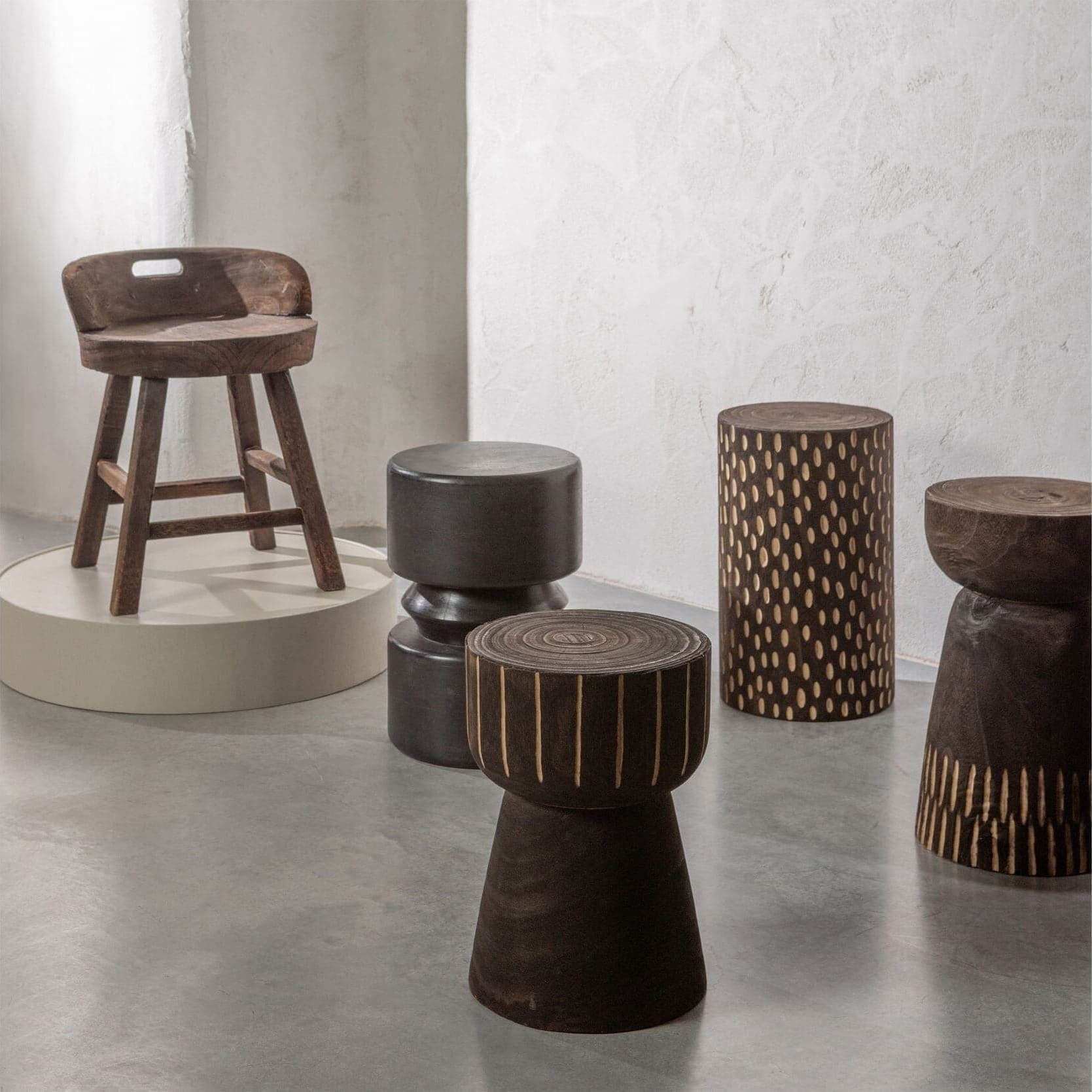 WOOOD Exclusive Tuve Bijzettafel Hout Bruin/zwart Zwart Bijzettafel