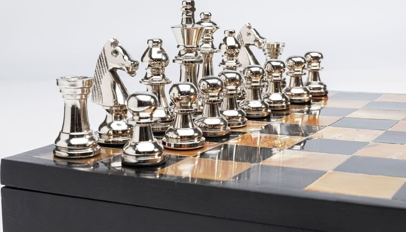 Beeld Chess Antique 36x33cm Kare Design Beeld 53957