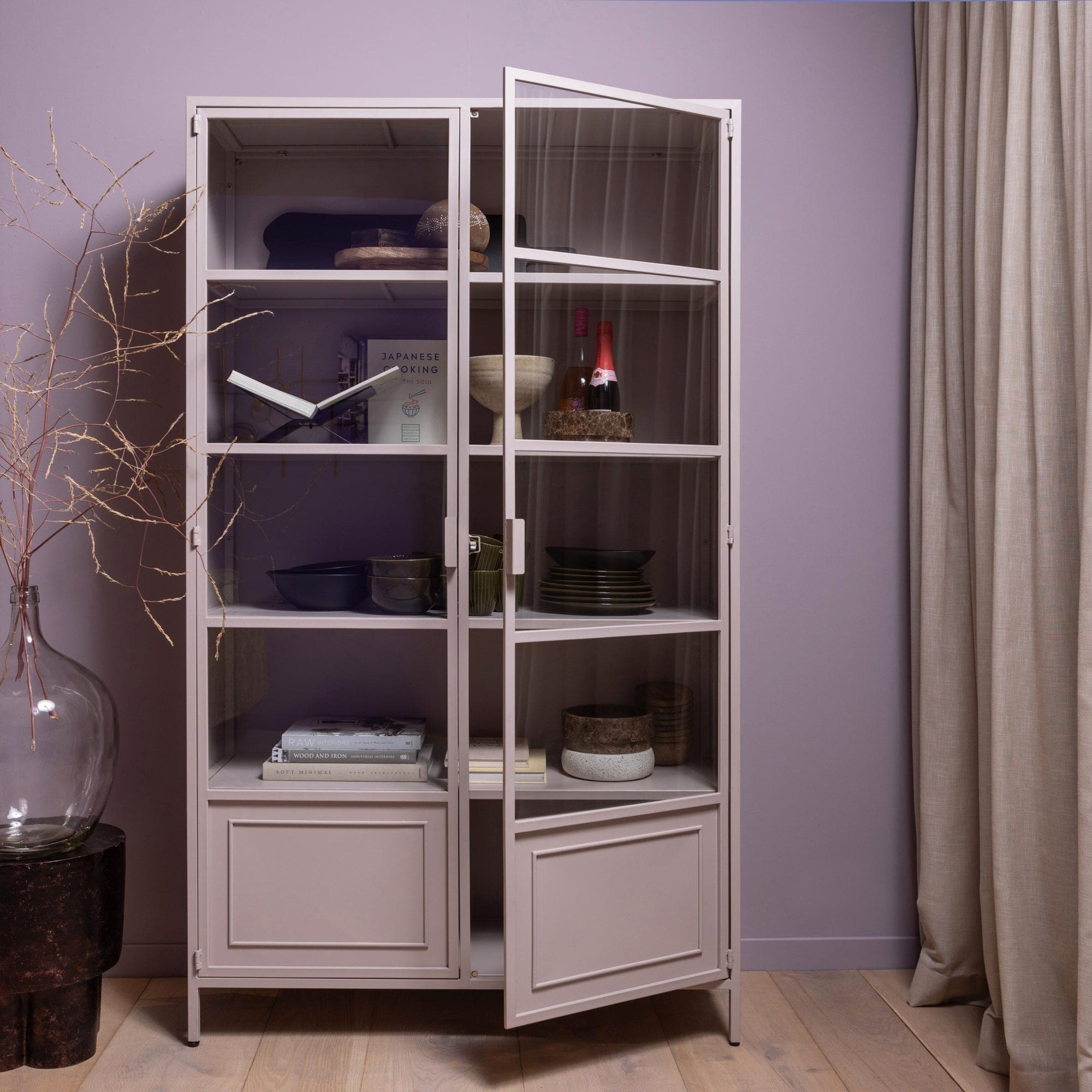 WOOOD Ronja vitrinekast xl metaal soft pink Blauw Kast