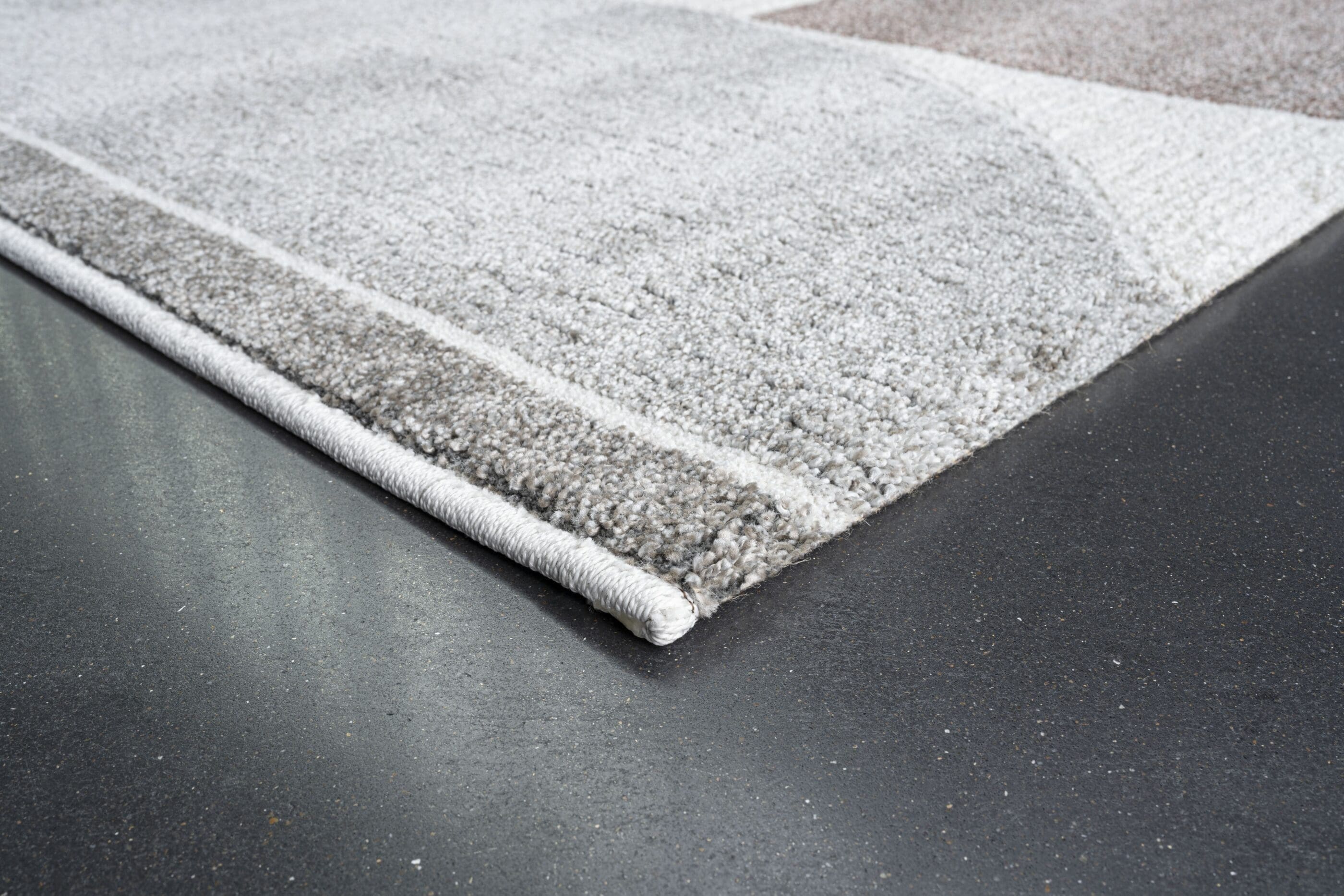 Vloerkleed Verwood 6111 - 240x340 Eurogros Vloerkleed Verwood 6111 240x340