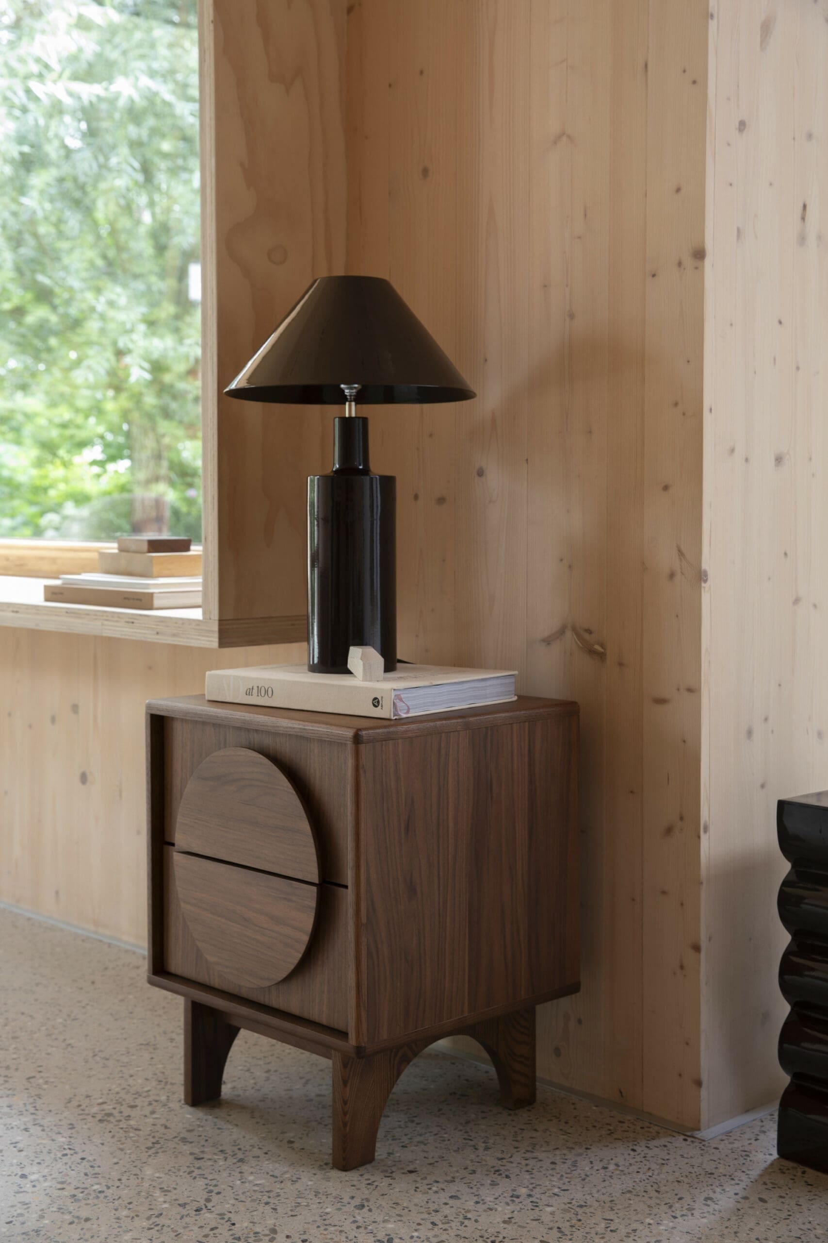 Bijzettafel / Bedstand Groove Walnut - Afbeelding 4