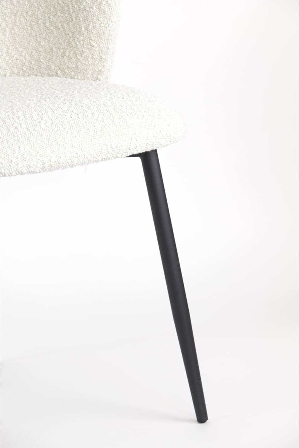Eetkamerstoel Elyna - Bouclé Crème-mat Zwart Light & Living Eetkamerstoel 6772982