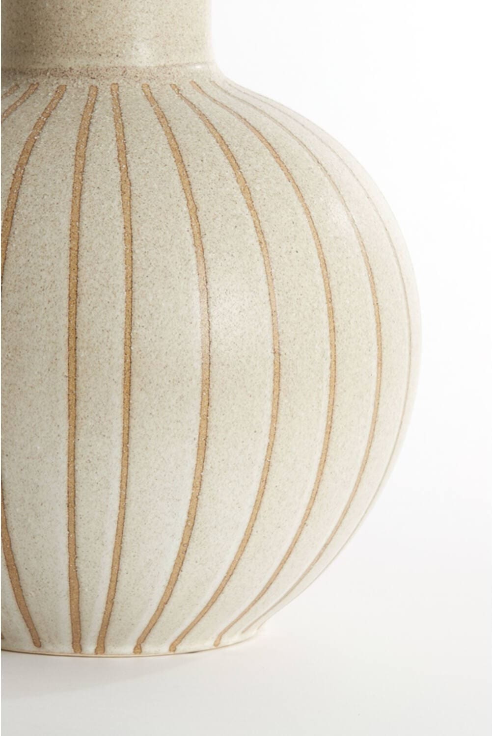 Vaas Ulloa - Keramiek Mat Zand+bruin Light & Living Vaas 5891982