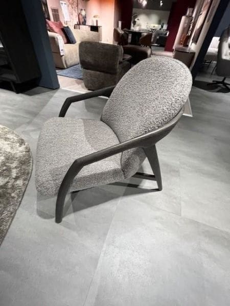 Xooon Dante fauteuil - eik antraciet gestoffeerd zit in stof Brioni Beige|Wit Fauteuil