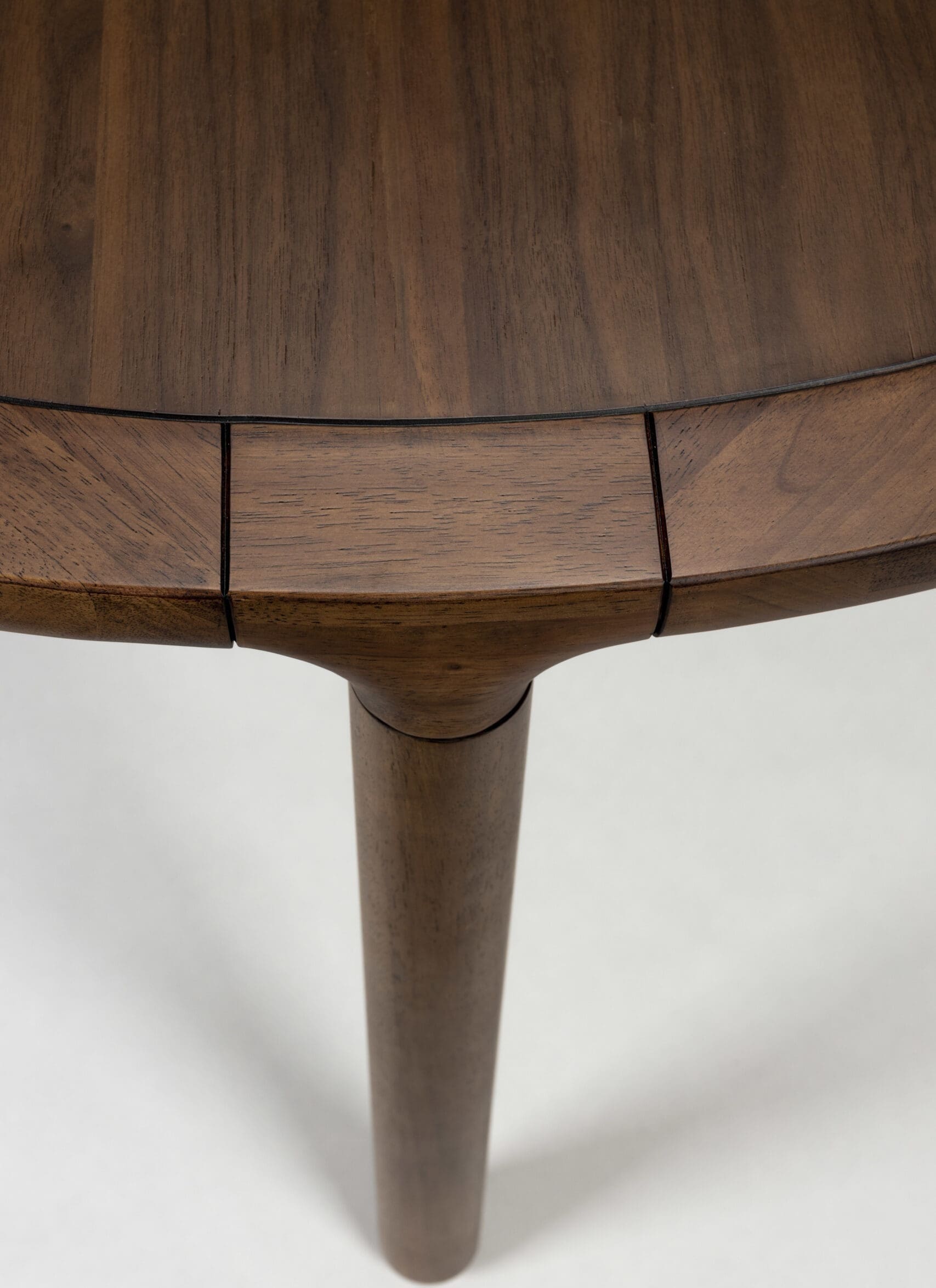 Tafel Storm Ø128 Walnut