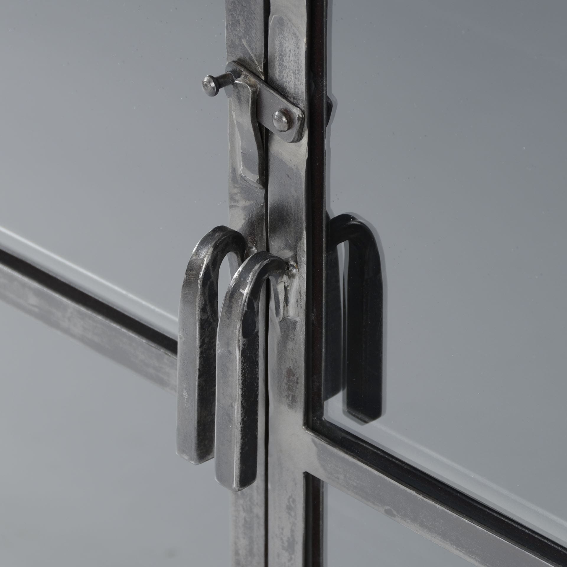 Dressoir Rift Metal 4 Deuren - Gun Metal Bullcraft Dressoir 5861/44G