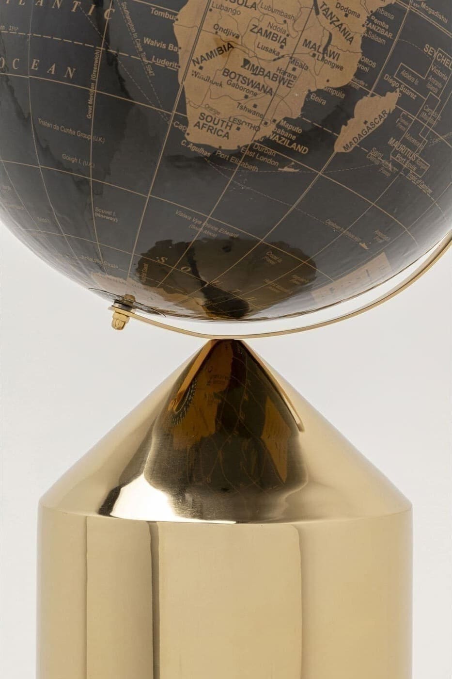Beeld Globe Top Gold 132cm Kare Design Beeld 53924