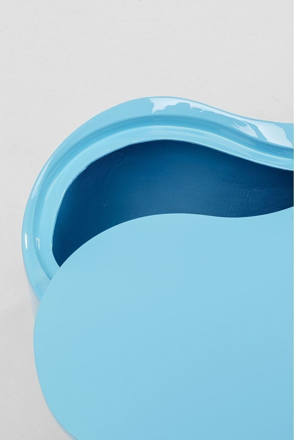 Bijzettafel Lotus Light Blue 35cm Kare Design Bijzettafel 70881