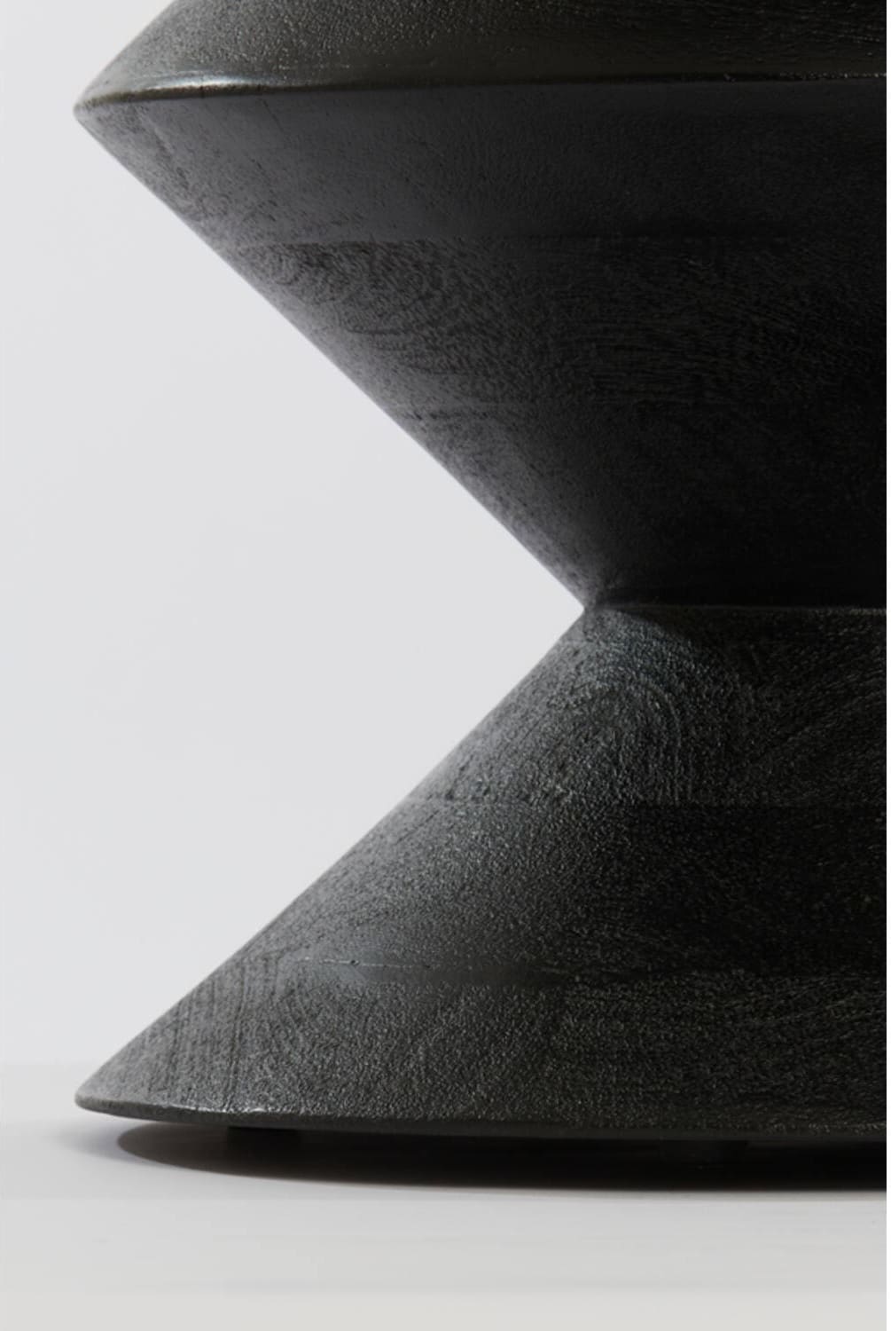 Bijzettafel Larus - Mango Hout Mat Zwart Light & Living Bijzettafel 6783612
