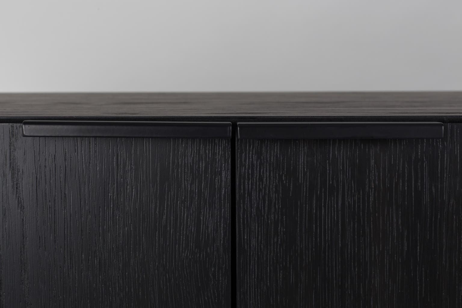 Dressoir Travis Black Oak Zuiver ZVR4300014