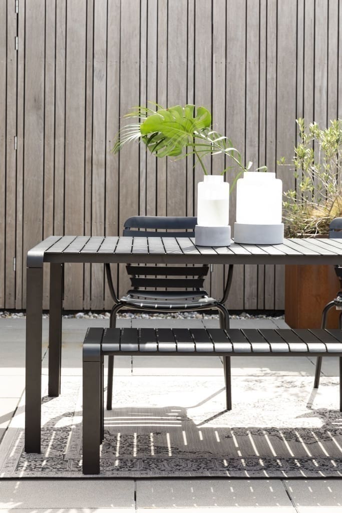 Tuinbank Vondel 175x45 Black Zuiver ZVR1700010