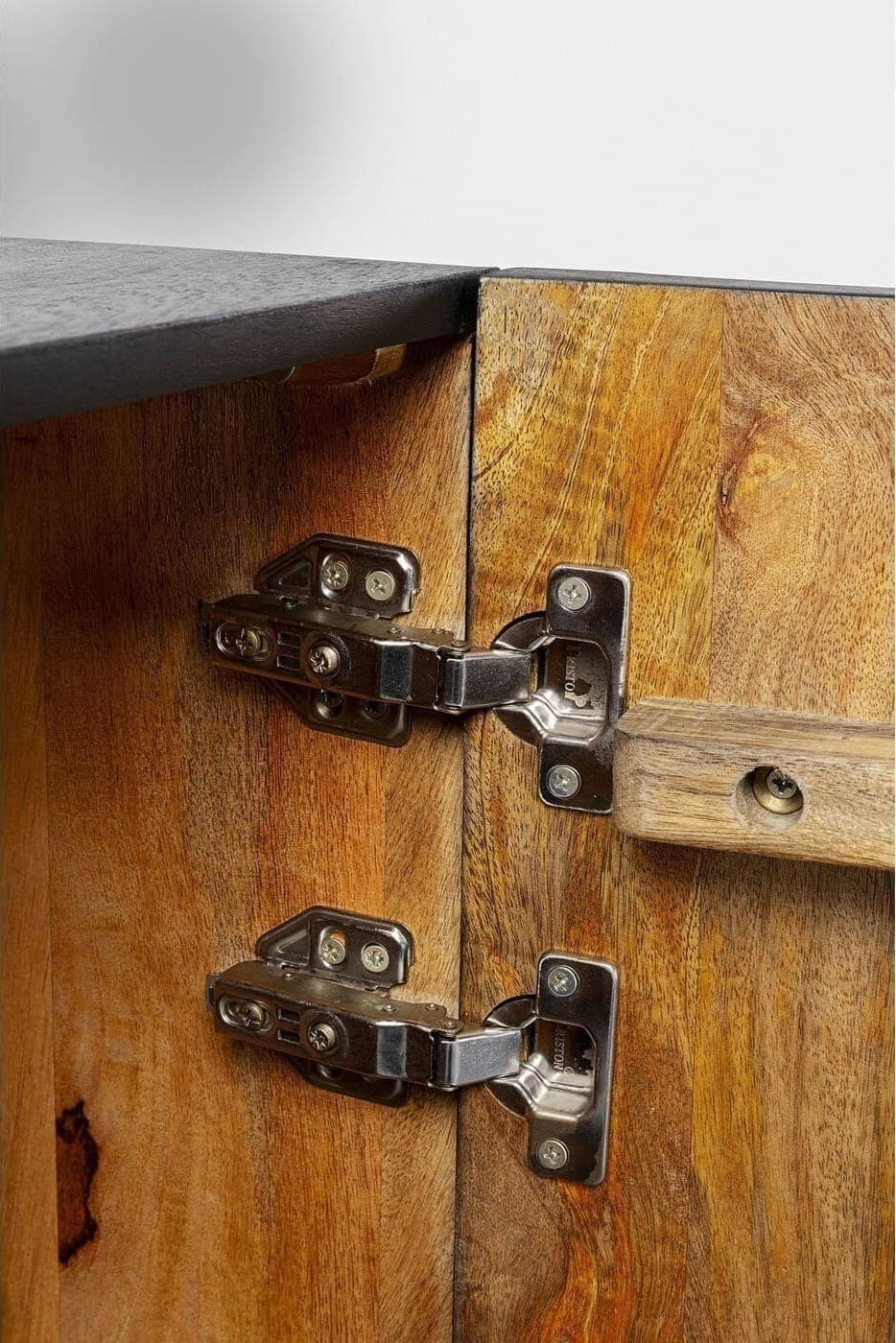 Kast Madeira Dark 76x140cm Kare Design Kast|Bergkast 86565