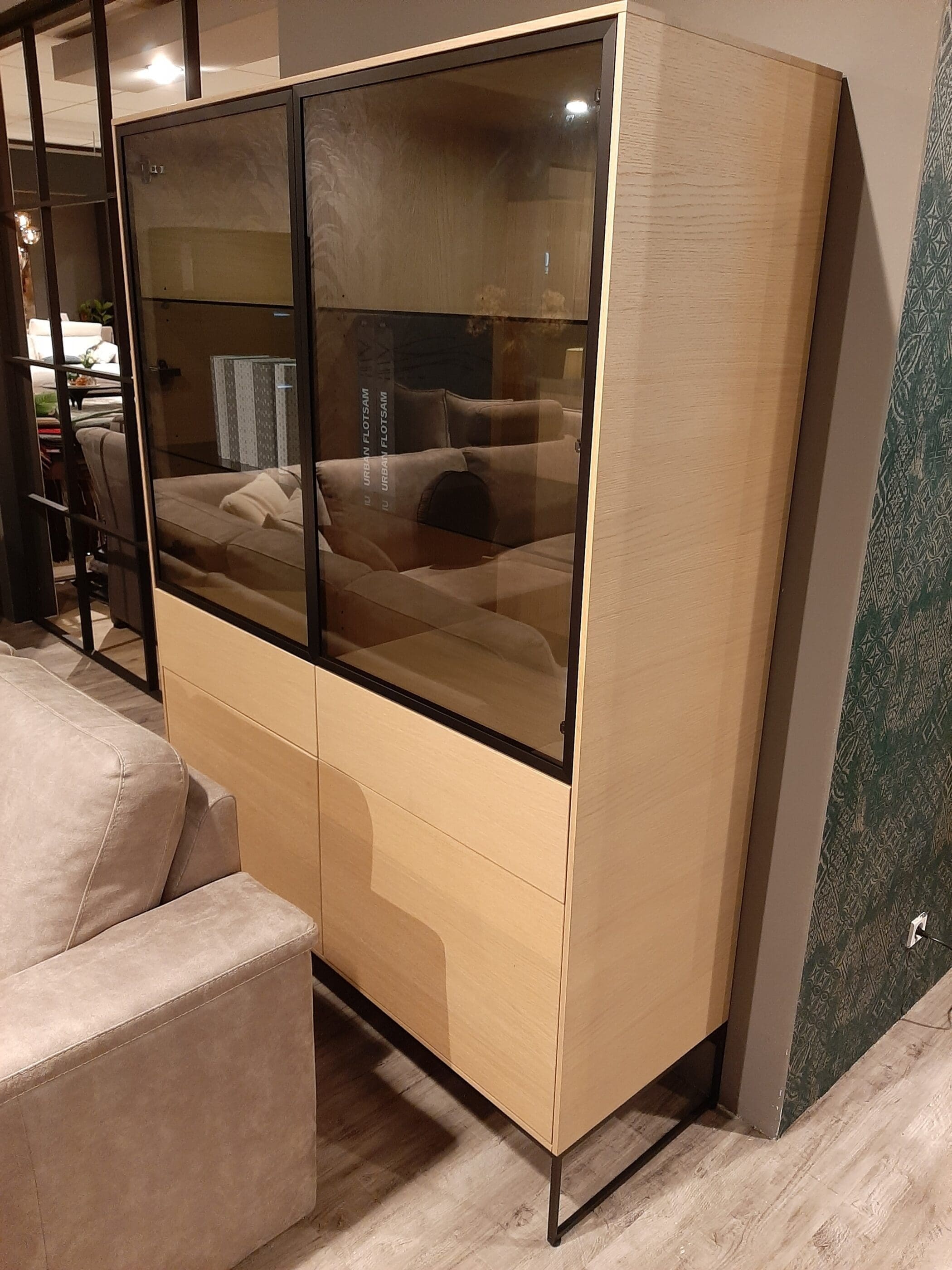 Vitrinekast Imine **SHOWROOMMODEL**