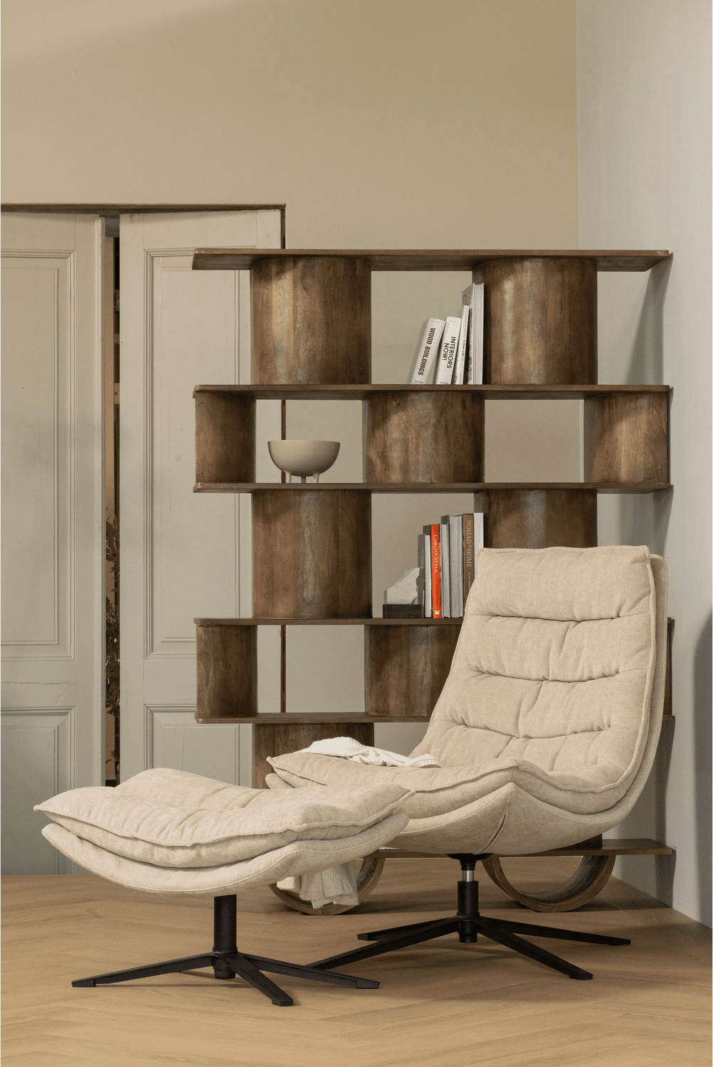 WOOOD Kube draaifauteuil met hocker naturel Naturel Draaifauteuil