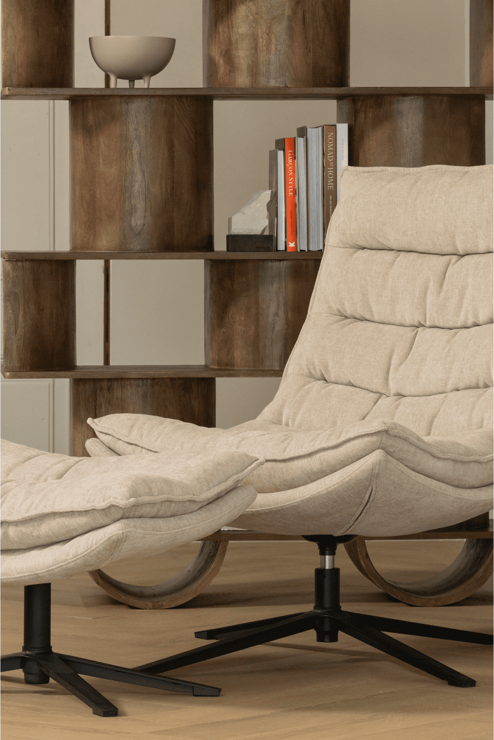 WOOOD Kube draaifauteuil met hocker naturel Naturel Draaifauteuil
