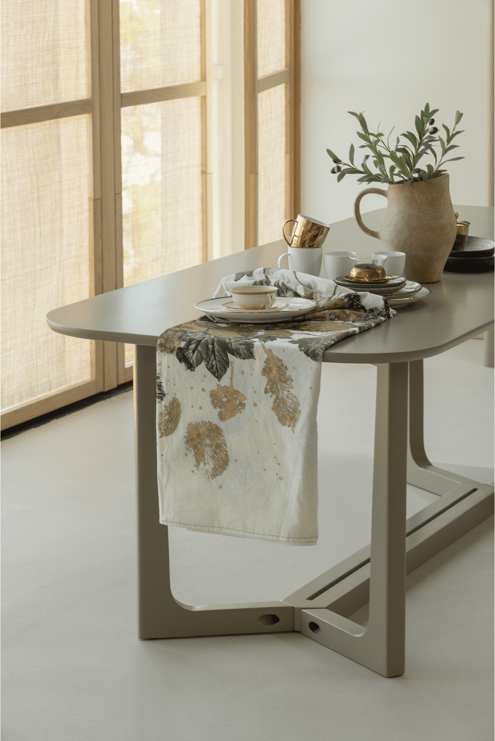 WOOOD Ferion eettafel mango hout mud 240x90cm Bruin|Taupe