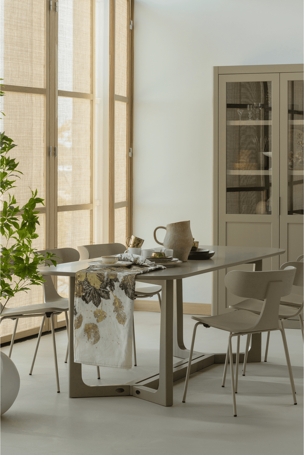 WOOOD Ferion eettafel mango hout mud 240x90cm Bruin|Taupe