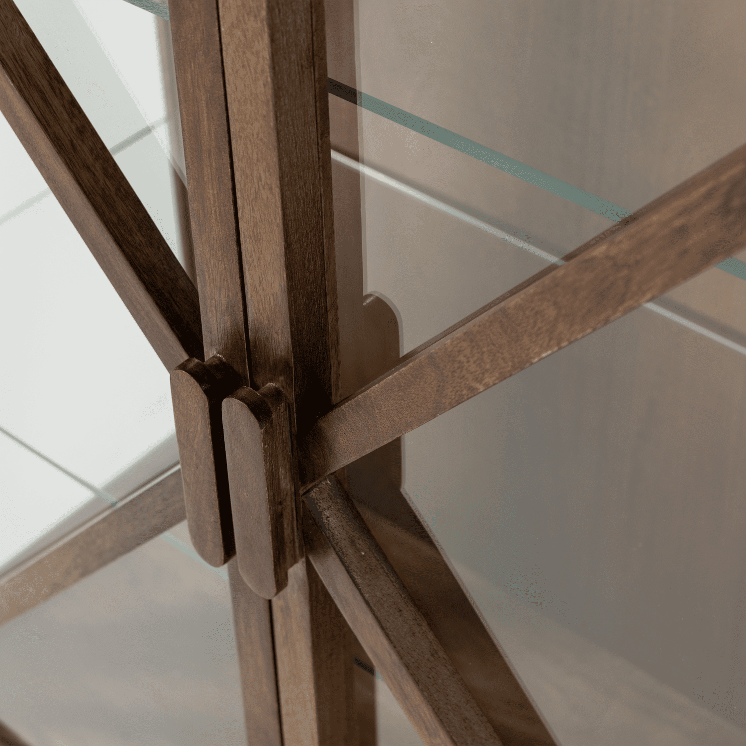 WOOOD Kella 2-deurs kast mango hout bruin Bruin Vitrinekast|Kast