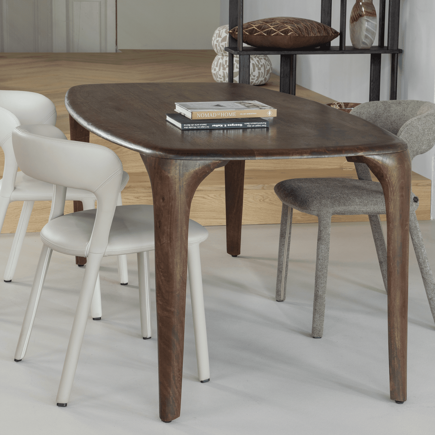 WOOOD Noble eetkamerstoel leerlook zand Bruin|Beige Eetkamerstoel